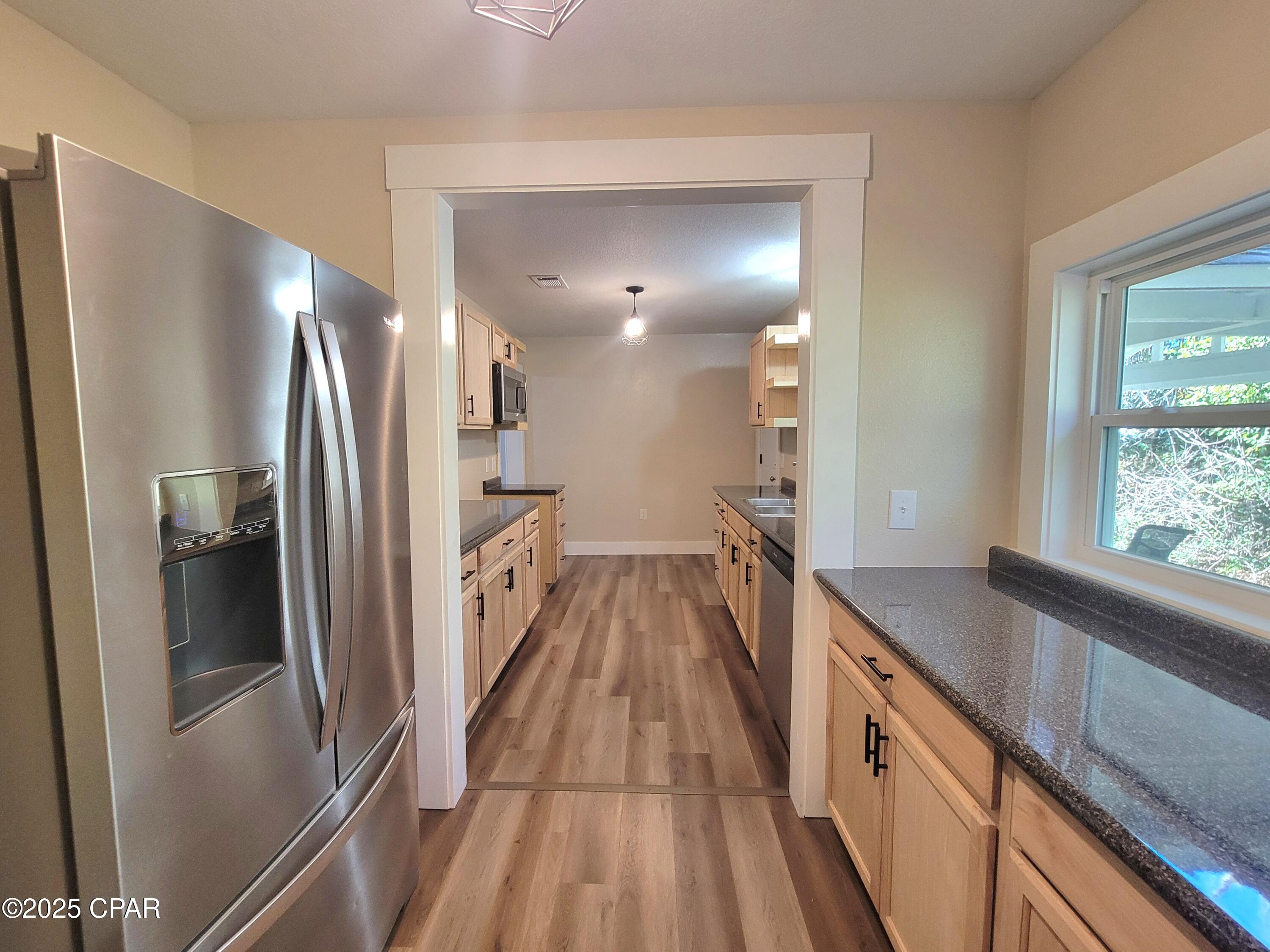 657 Main Street Chipley, FL 32428 - Photo 5 of 26