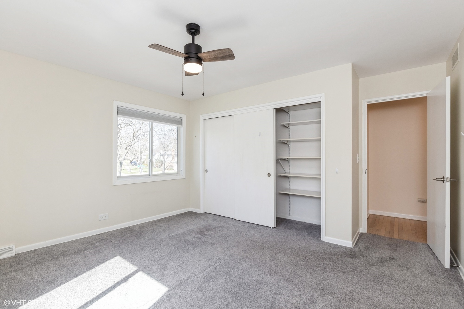 127 Riverside Drive Northfield, IL 60093 - Photo 15 of 27 a view of an empty room with a window