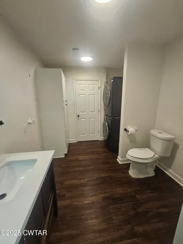 a bathroom with a sink and a toilet