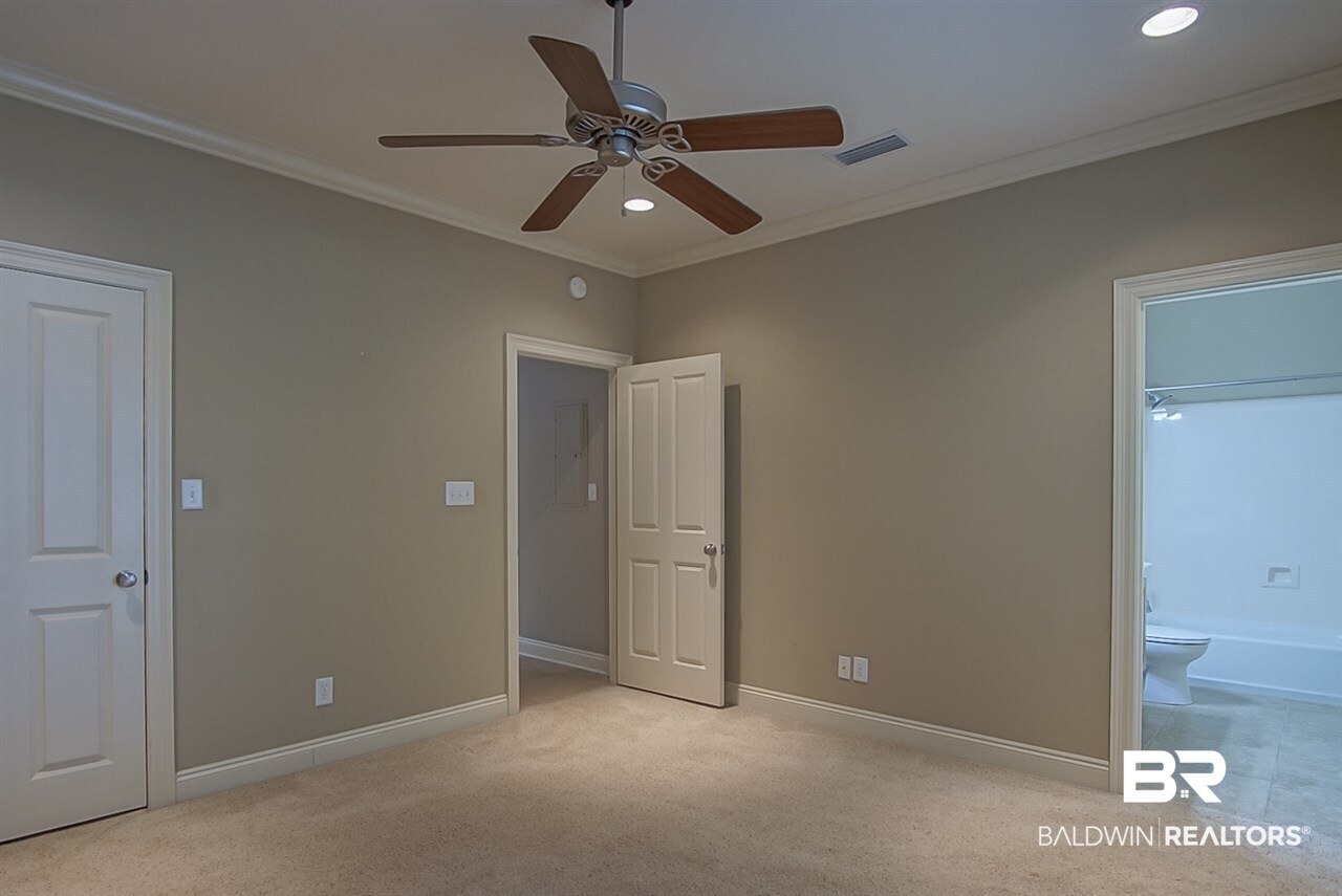 9916 Windmill Road, Unit 3 Fairhope, AL 36532 - Photo 17 of 24