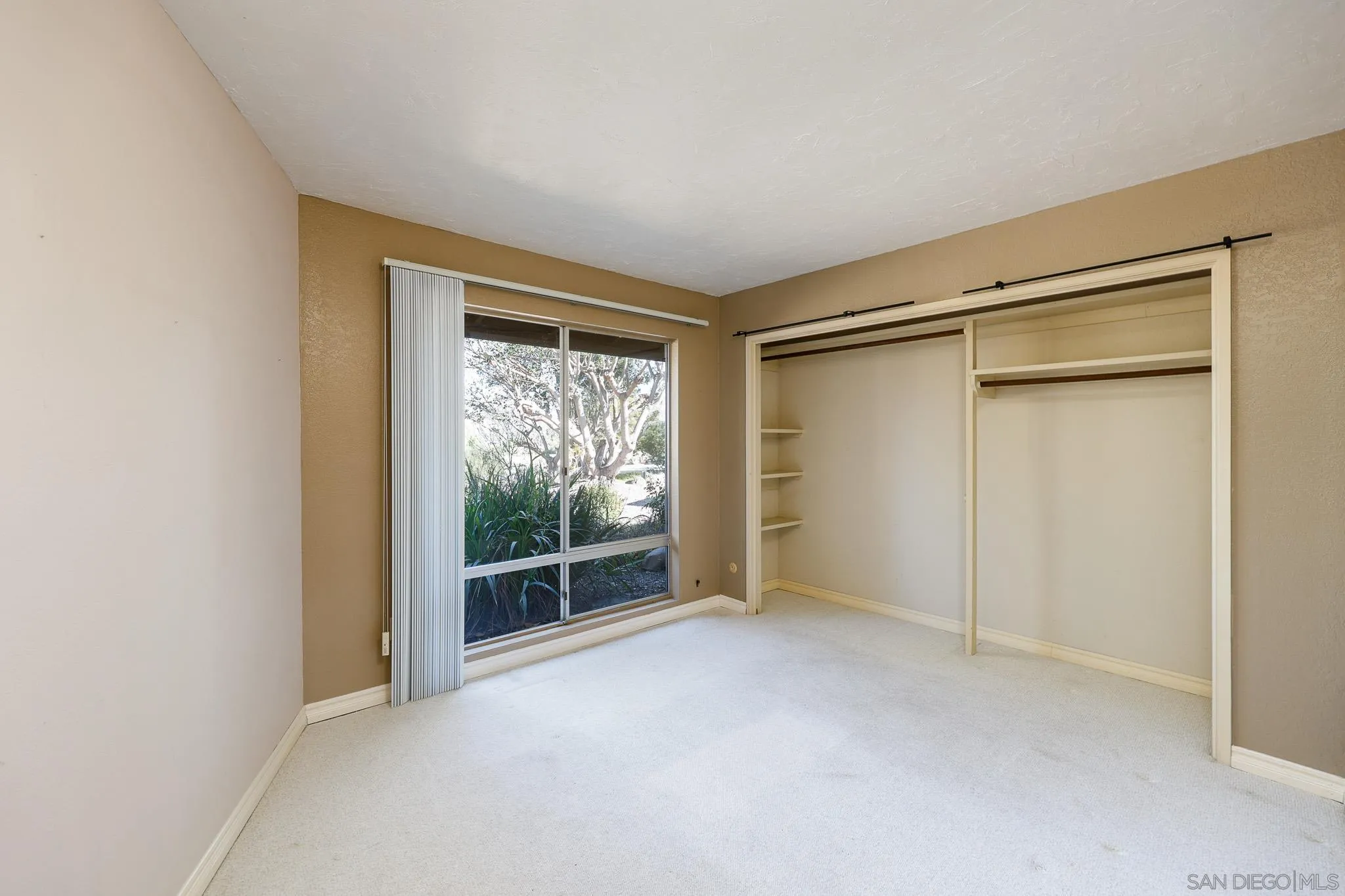 2307 Vista Rodeo Drive El Cajon, CA 92019 - Photo 31 of 48
