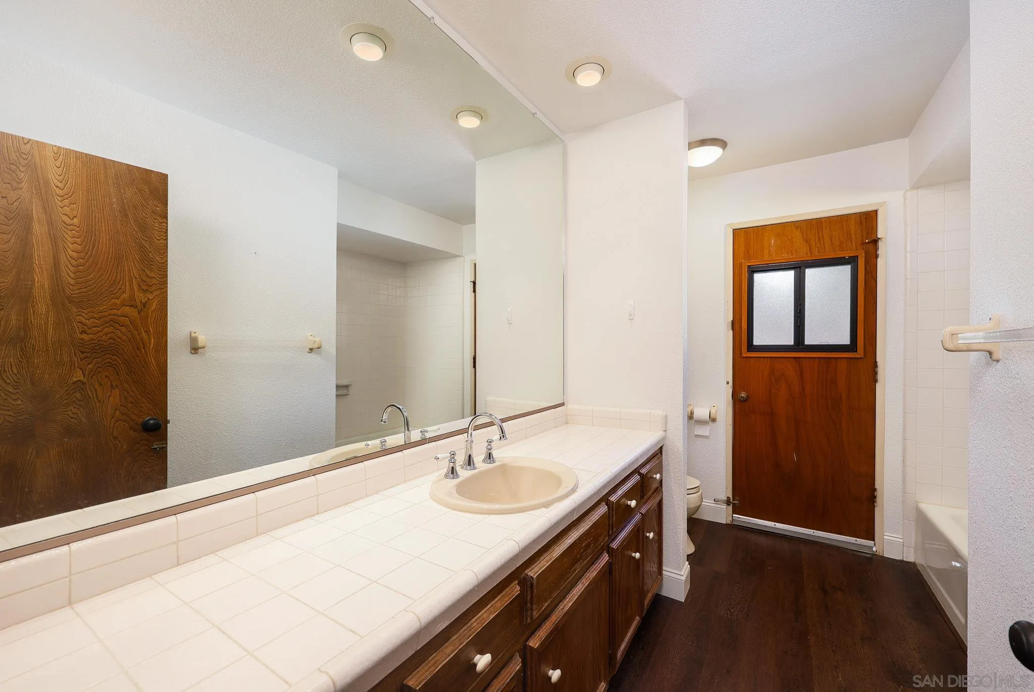 2307 Vista Rodeo Drive El Cajon, CA 92019 - Photo 36 of 48
