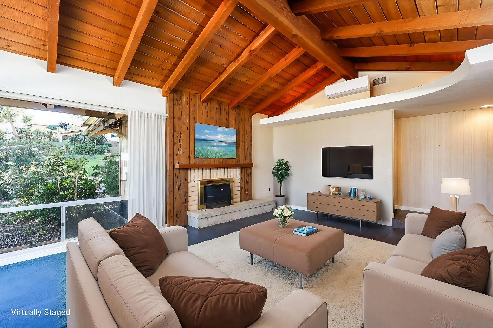 2307 Vista Rodeo Drive El Cajon, CA 92019 - Photo 7 of 48 Digitally Altered. Original Image (https://cdnparap00.paragonrels.com/ParagonImages/Property/p0/SDMLS/2601169/5/533/400/38282c782fd7df54851afb8ba3a3bd3e/3/c98c46e9b68b4c34becdcf4d9d2a2bd3/2601169-7c23c8ce-4896-41e8-bb7f-303580ce3ce4.JPG)