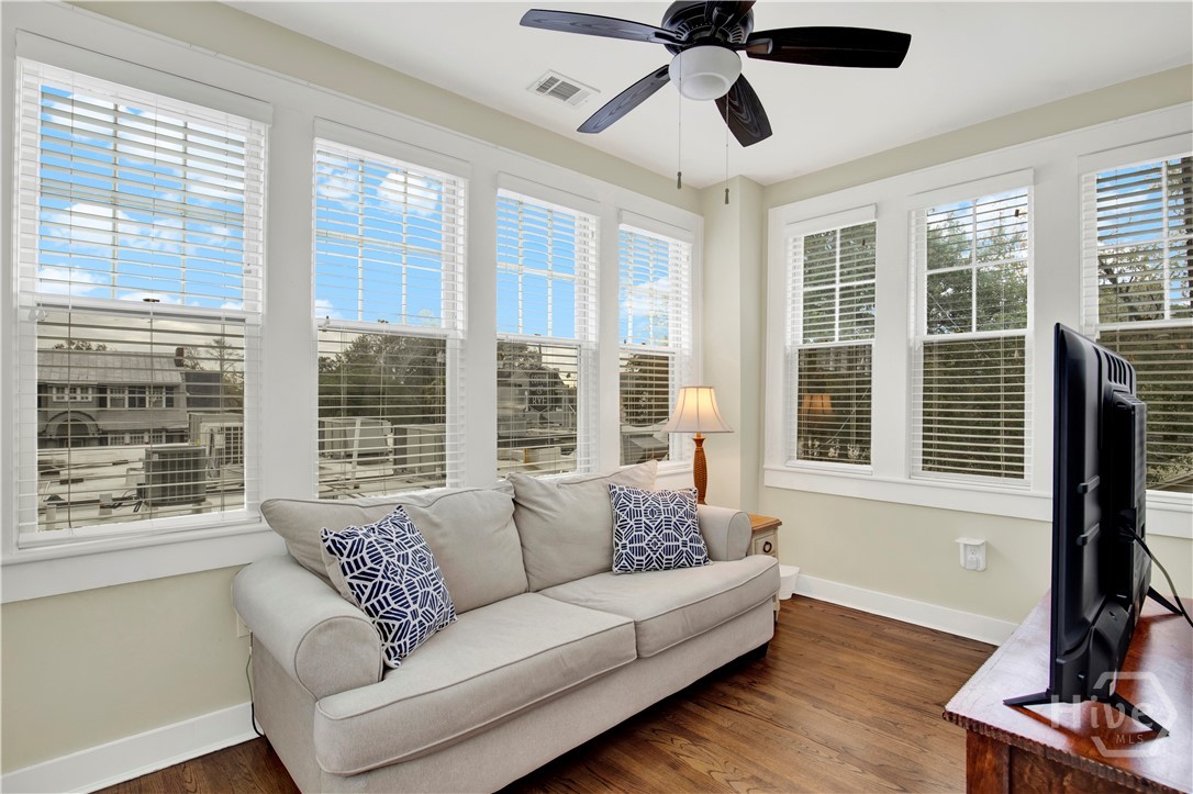 309 East 34th Street, Unit 2 Savannah, GA 31401 - Photo 12 of 38
