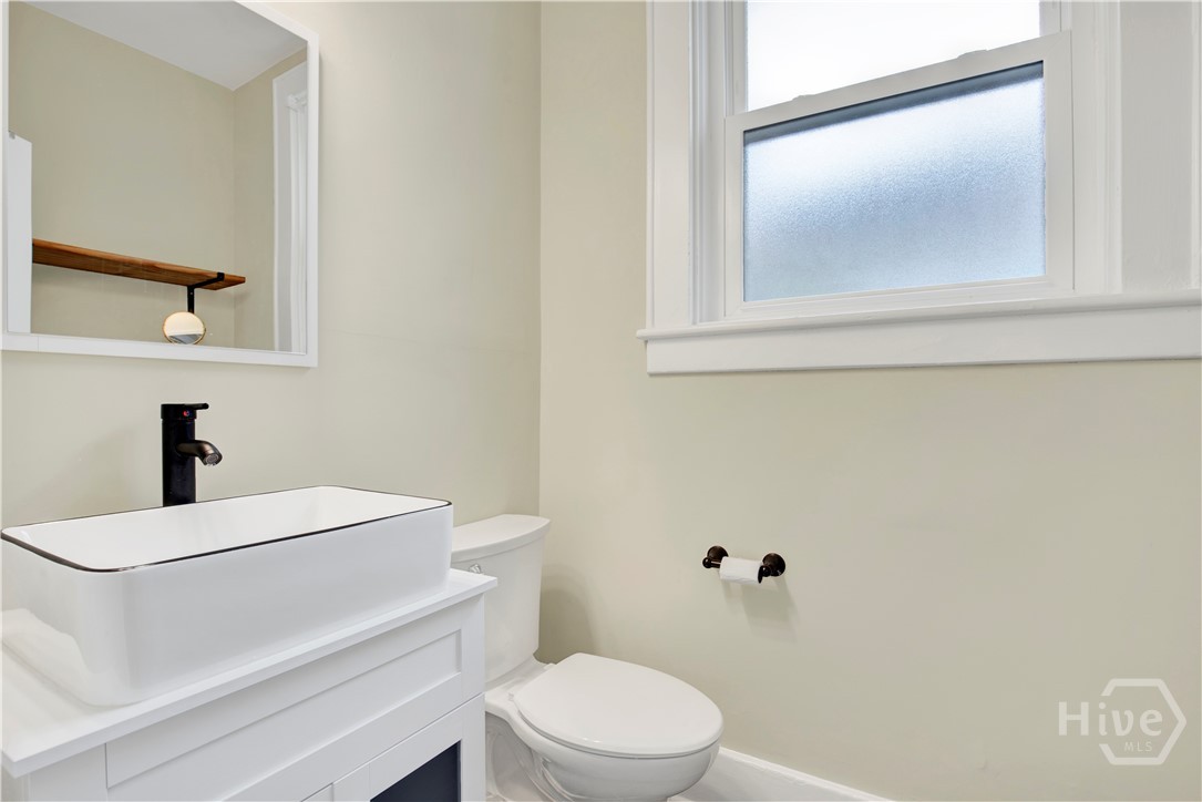 309 East 34th Street, Unit 2 Savannah, GA 31401 - Photo 17 of 38