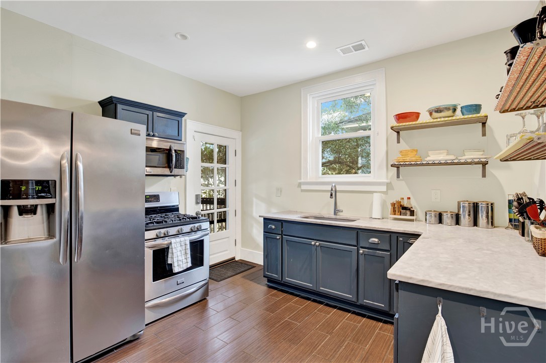 309 East 34th Street, Unit 2 Savannah, GA 31401 - Photo 19 of 38