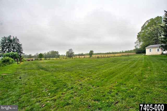 2335 Myers Road Spring Grove, PA 17362 - Photo 4 of 25