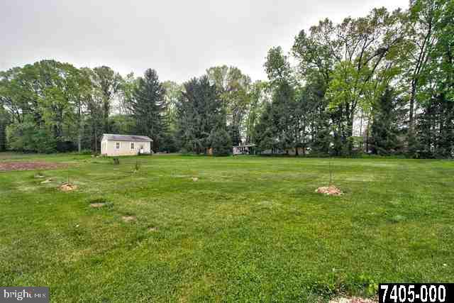 2335 Myers Road Spring Grove, PA 17362 - Photo 5 of 25