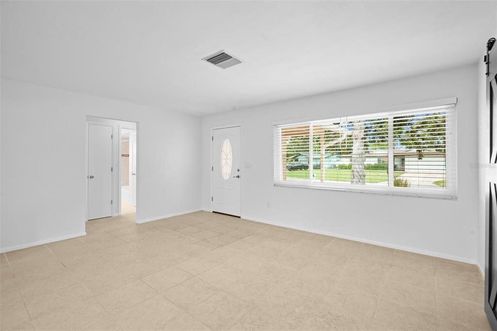 2169 Pine Ridge Drive Clearwater, FL 33763 - Photo 15 of 51
