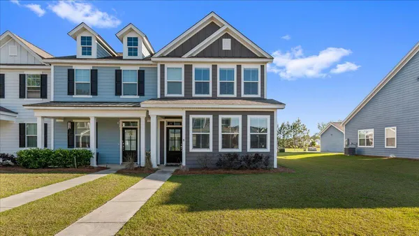$313,500 | 612 Ravensridge Lane, Moncks Corner, SC 29461