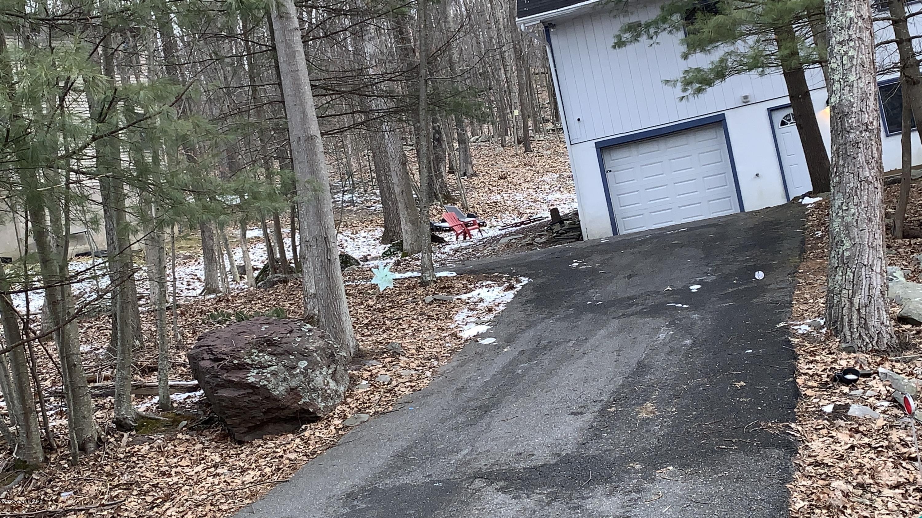 4313 Winchester Way Bushkill, PA 18324 - Photo 2 of 43 Photo Jan 10, 8 42 39 AM