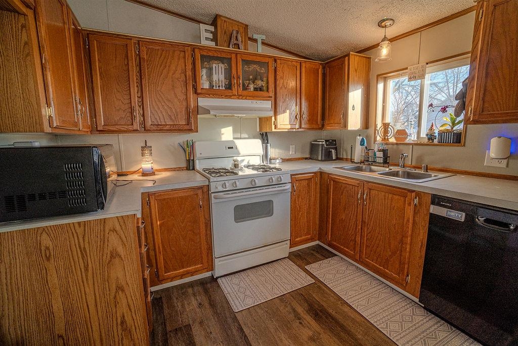 818 East State Street Mauston, WI 53948 - Photo 12 of 41