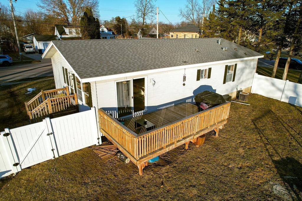 818 East State Street Mauston, WI 53948 - Photo 31 of 41