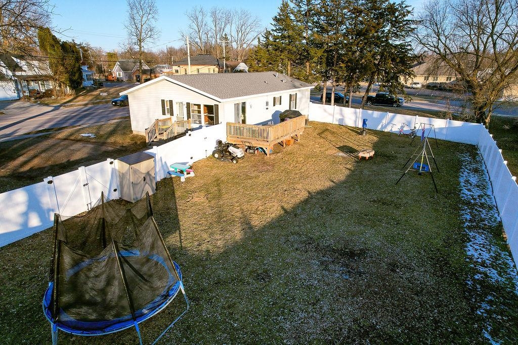 818 East State Street Mauston, WI 53948 - Photo 4 of 41