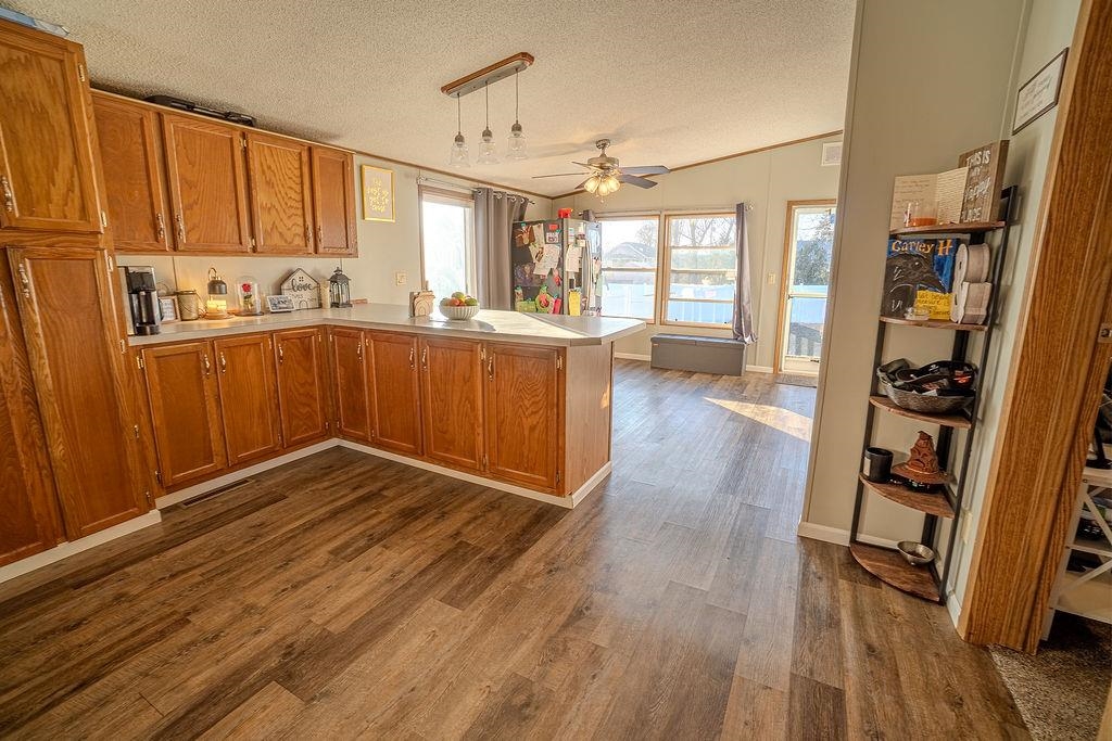 818 East State Street Mauston, WI 53948 - Photo 9 of 41