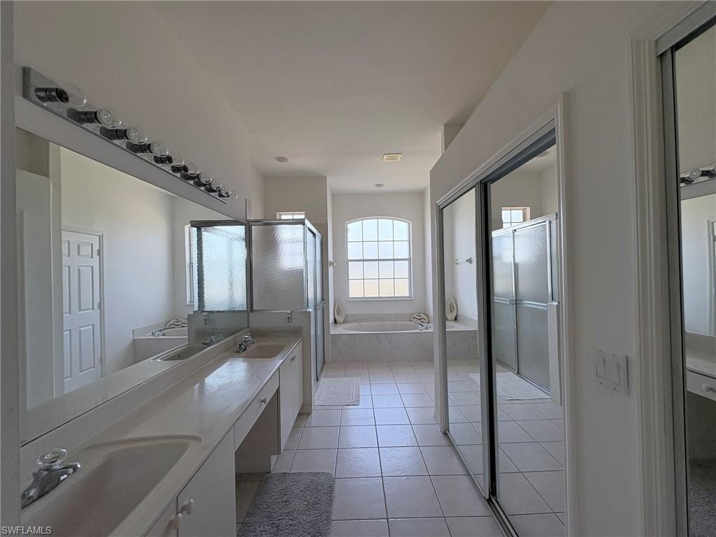 4775 8th Street Northeast Naples, FL 34120 - Photo 11 of 16