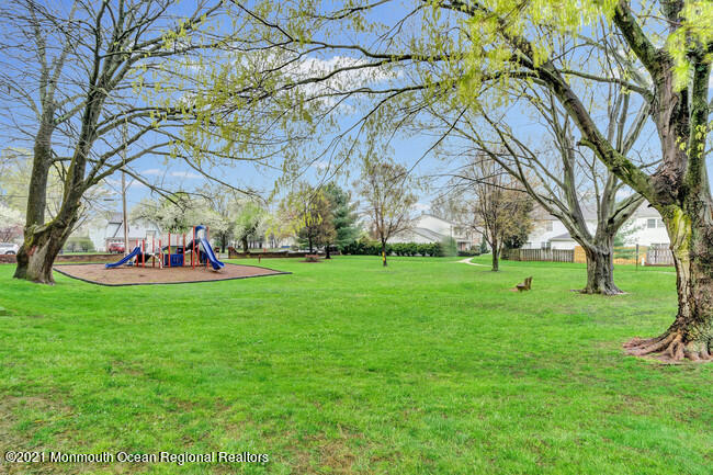 39 Kingsley Way Freehold, NJ 07728 - Photo 23 of 24 a view of a volley ball court