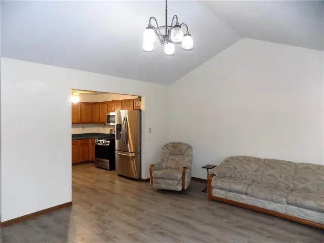 $215,000 | 105 Jefferson Street, Pomona, KS 66076