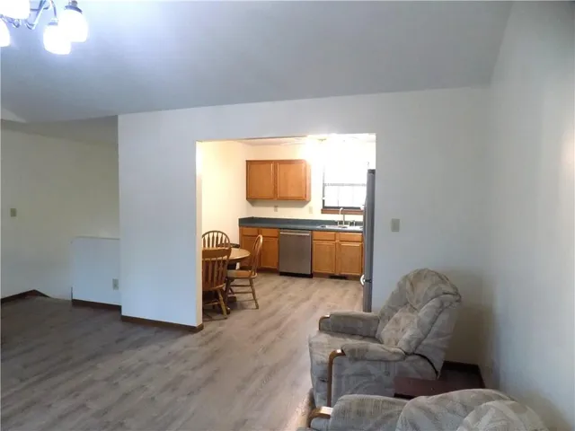 $215,000 | 105 Jefferson Street, Pomona, KS 66076