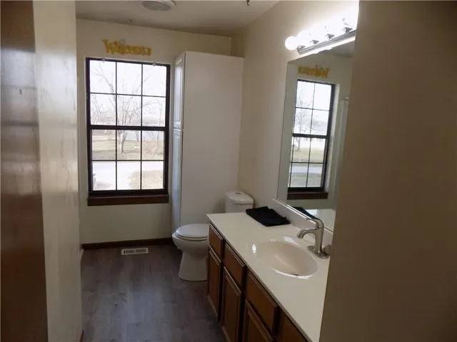 $215,000 | 105 Jefferson Street, Pomona, KS 66076