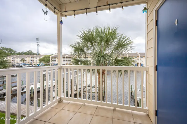 $234,000 | 2421 Beachview Drive, Unit H2, Ocean Springs, MS 39564