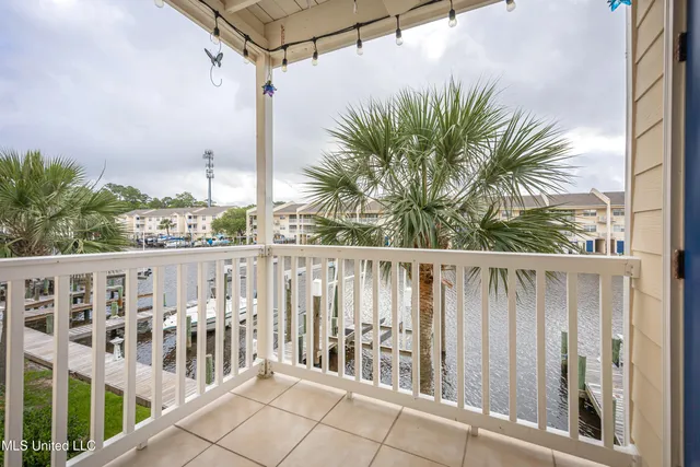 $234,000 | 2421 Beachview Drive, Unit H2, Ocean Springs, MS 39564