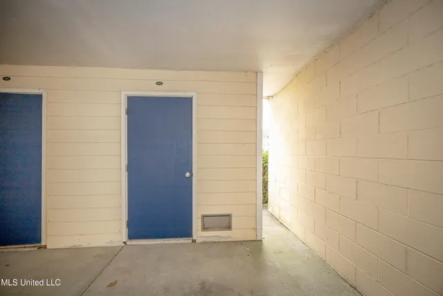 $234,000 | 2421 Beachview Drive, Unit H2, Ocean Springs, MS 39564