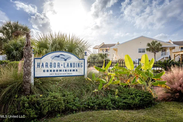 $234,000 | 2421 Beachview Drive, Unit H2, Ocean Springs, MS 39564