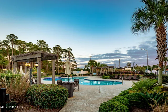 $234,000 | 2421 Beachview Drive, Unit H2, Ocean Springs, MS 39564