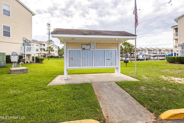 $234,000 | 2421 Beachview Drive, Unit H2, Ocean Springs, MS 39564