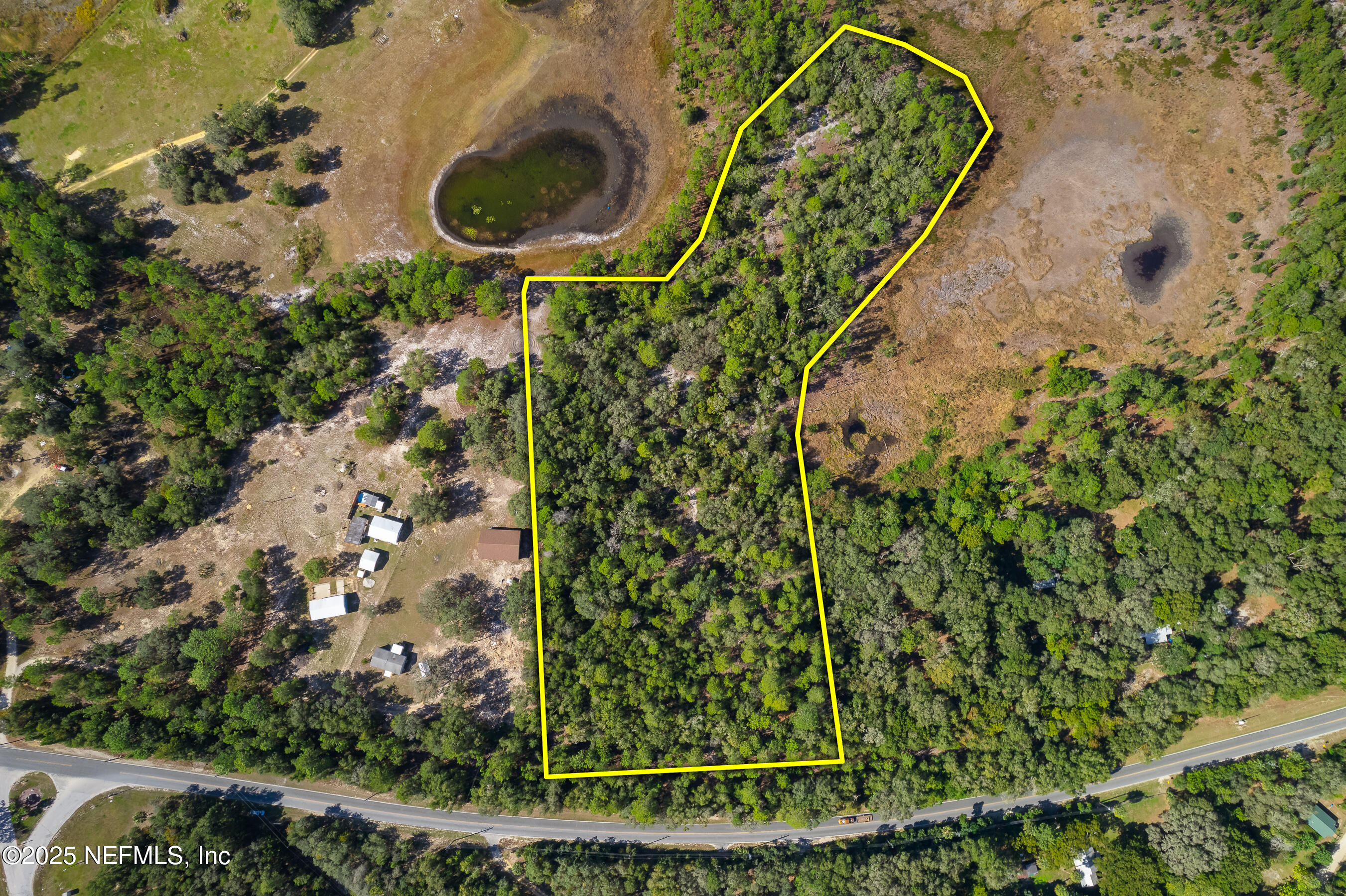 126 Keuka Cemetary Road Interlachen, FL 32148 - Photo 4 of 6 a view of a bird bath