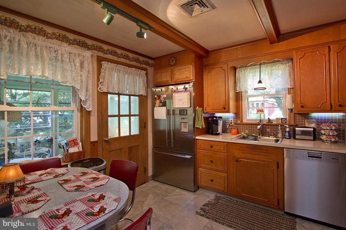 1111 Richmond Road Lancaster, PA 17603 - Photo 13 of 43 Gallery Image 13