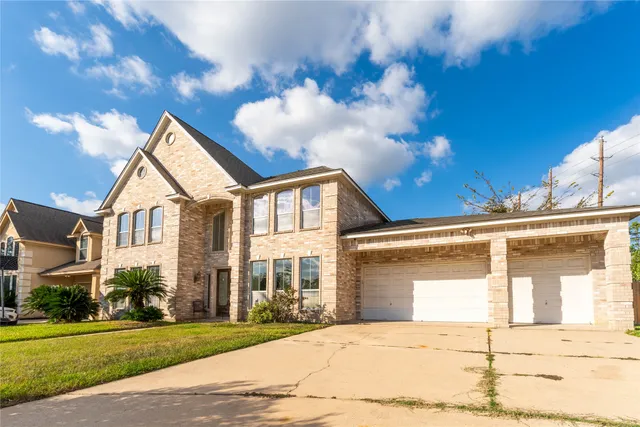 $600,000 | 7402 Regency Park, Spring, TX 77379