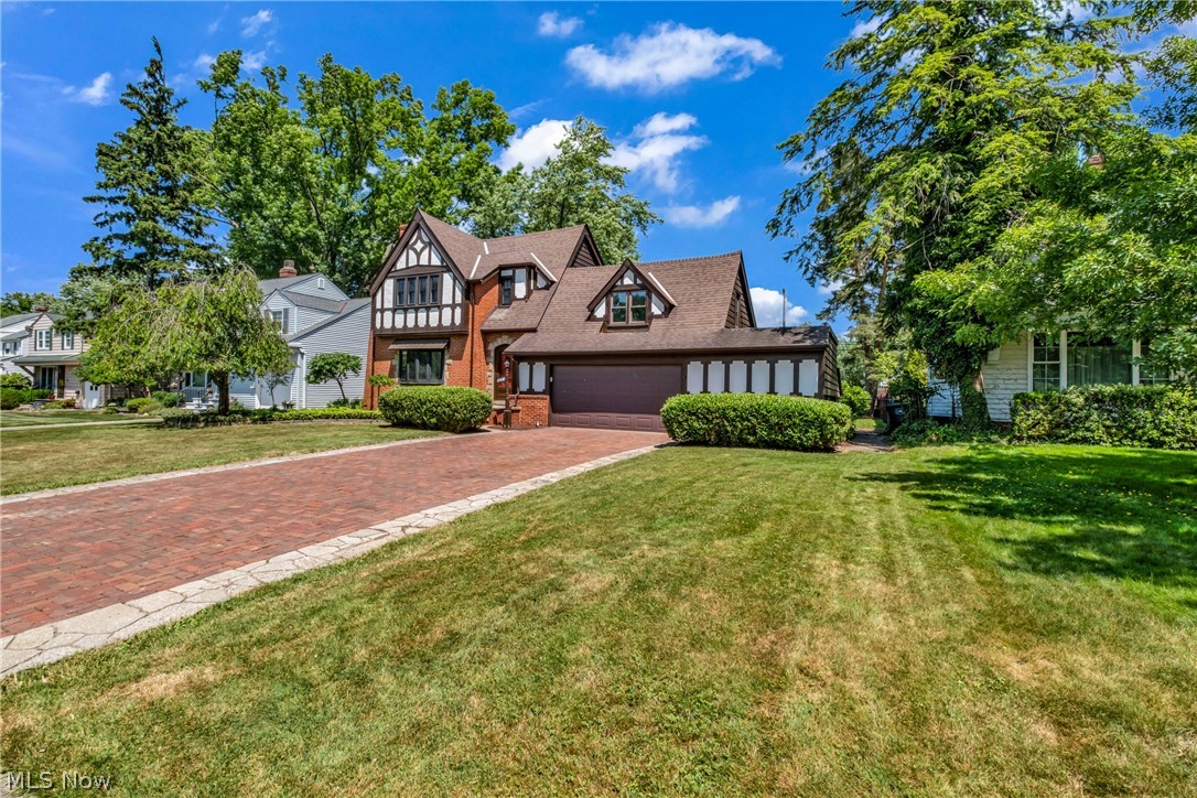 1273 Croyden Road Lyndhurst, OH 44124 - Photo 2 of 44