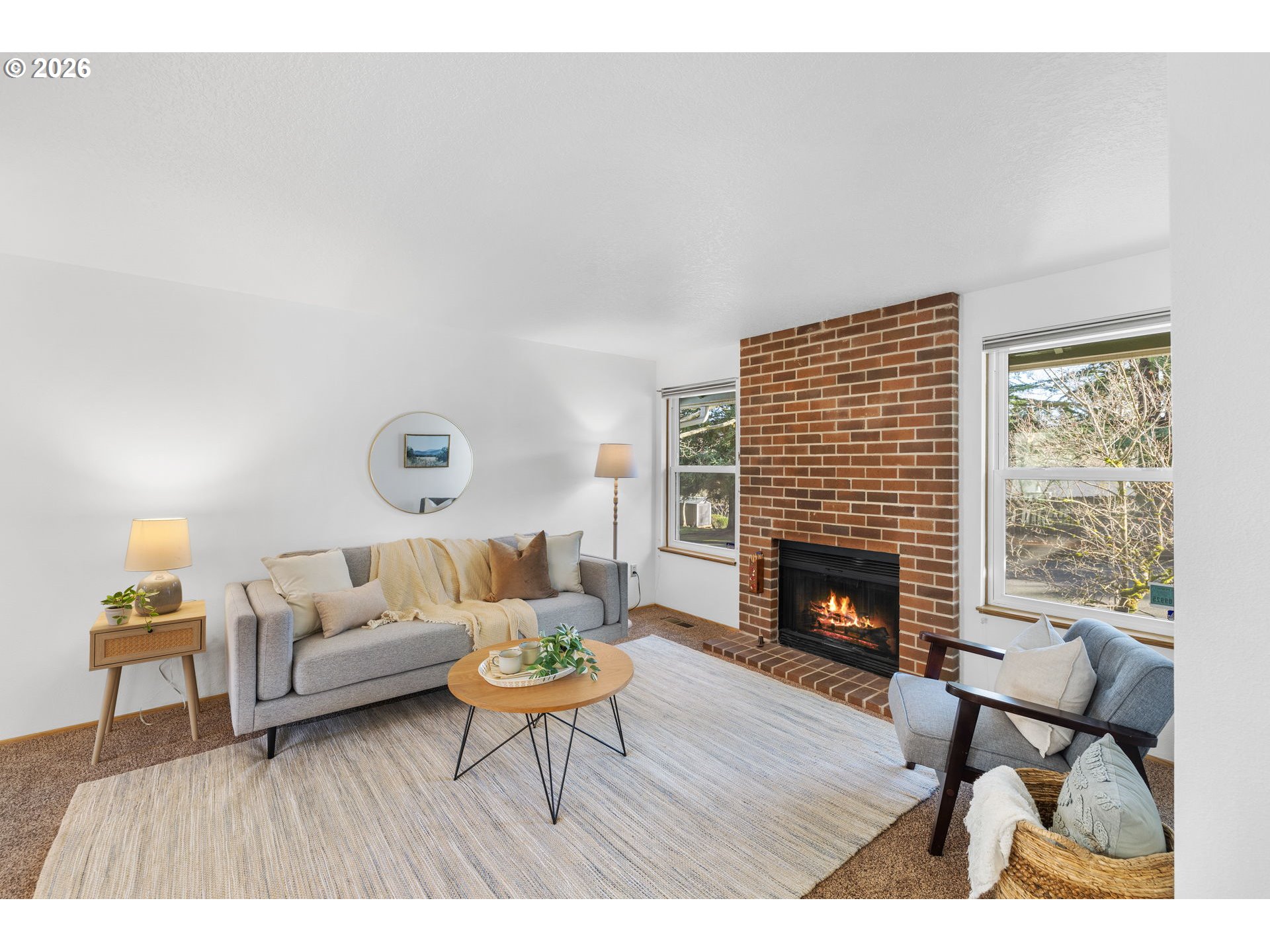 6445 Southwest 152nd Avenue Beaverton, OR 97007 - Photo 4 of 30 Living Room