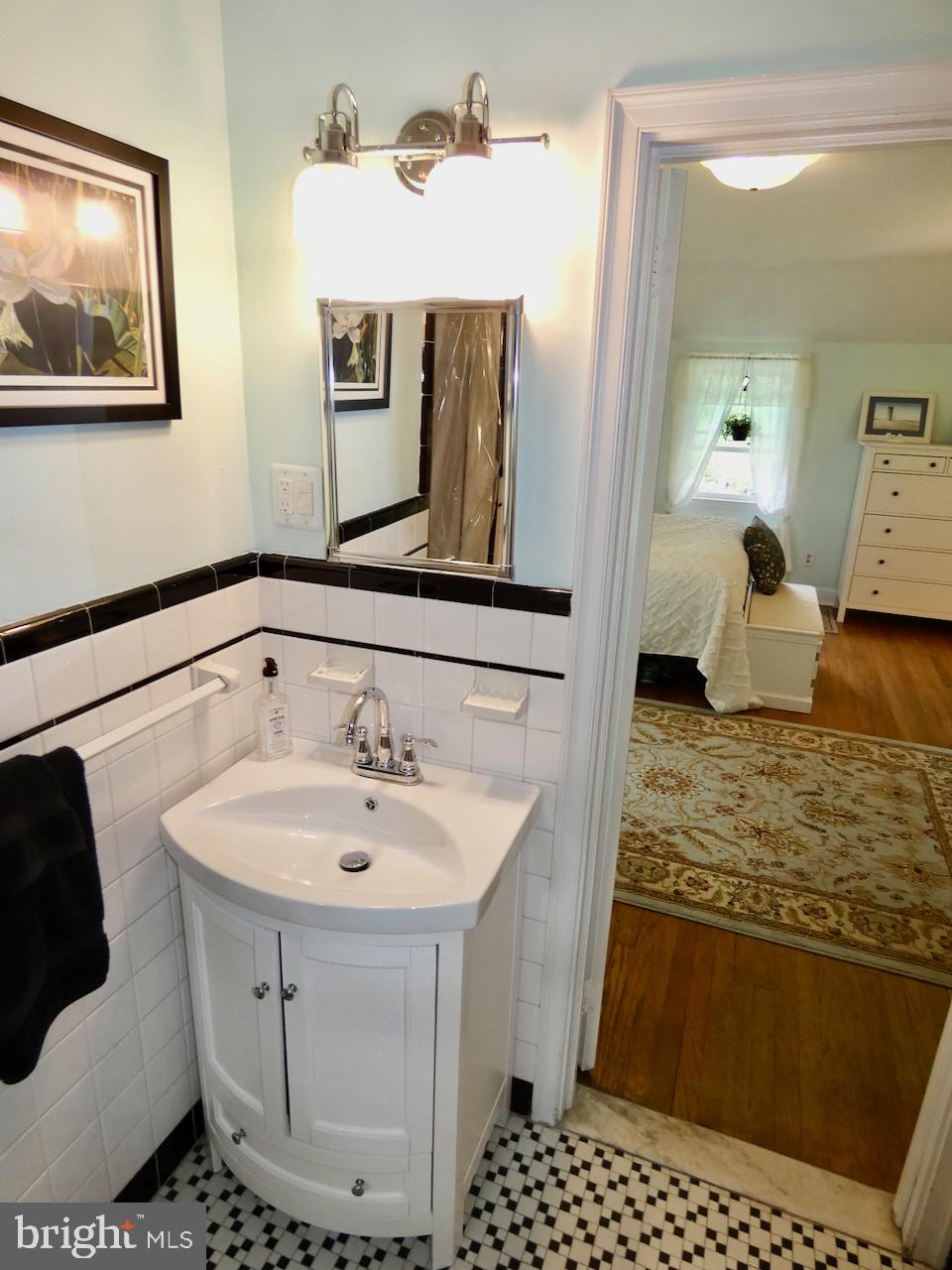 206 N Road Wilmington, DE 19809 - Photo 36 of 75 Hall Bath #1