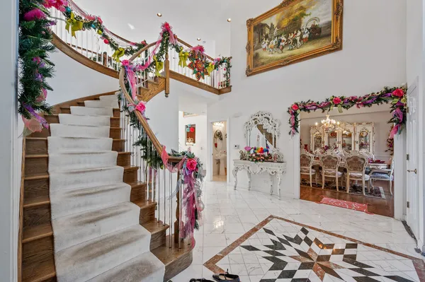 $1,200,000 | 28951 North Forest Lake Lane, Libertyville, IL 60048