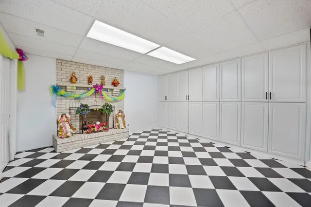 $1,200,000 | 28951 North Forest Lake Lane, Libertyville, IL 60048