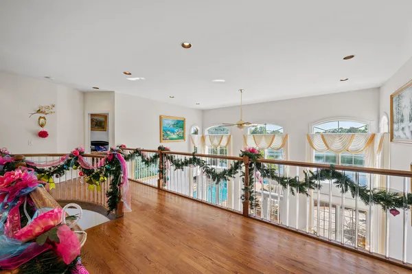 $1,200,000 | 28951 North Forest Lake Lane, Libertyville, IL 60048