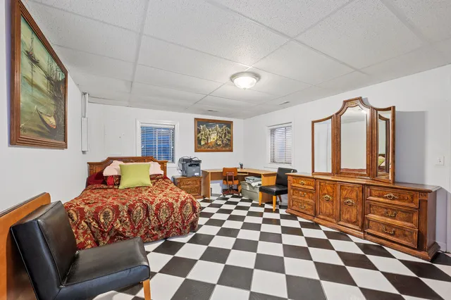 $1,200,000 | 28951 North Forest Lake Lane, Libertyville, IL 60048