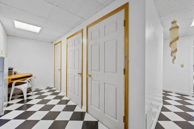 $1,200,000 | 28951 North Forest Lake Lane, Libertyville, IL 60048