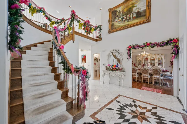 $1,200,000 | 28951 North Forest Lake Lane, Libertyville, IL 60048