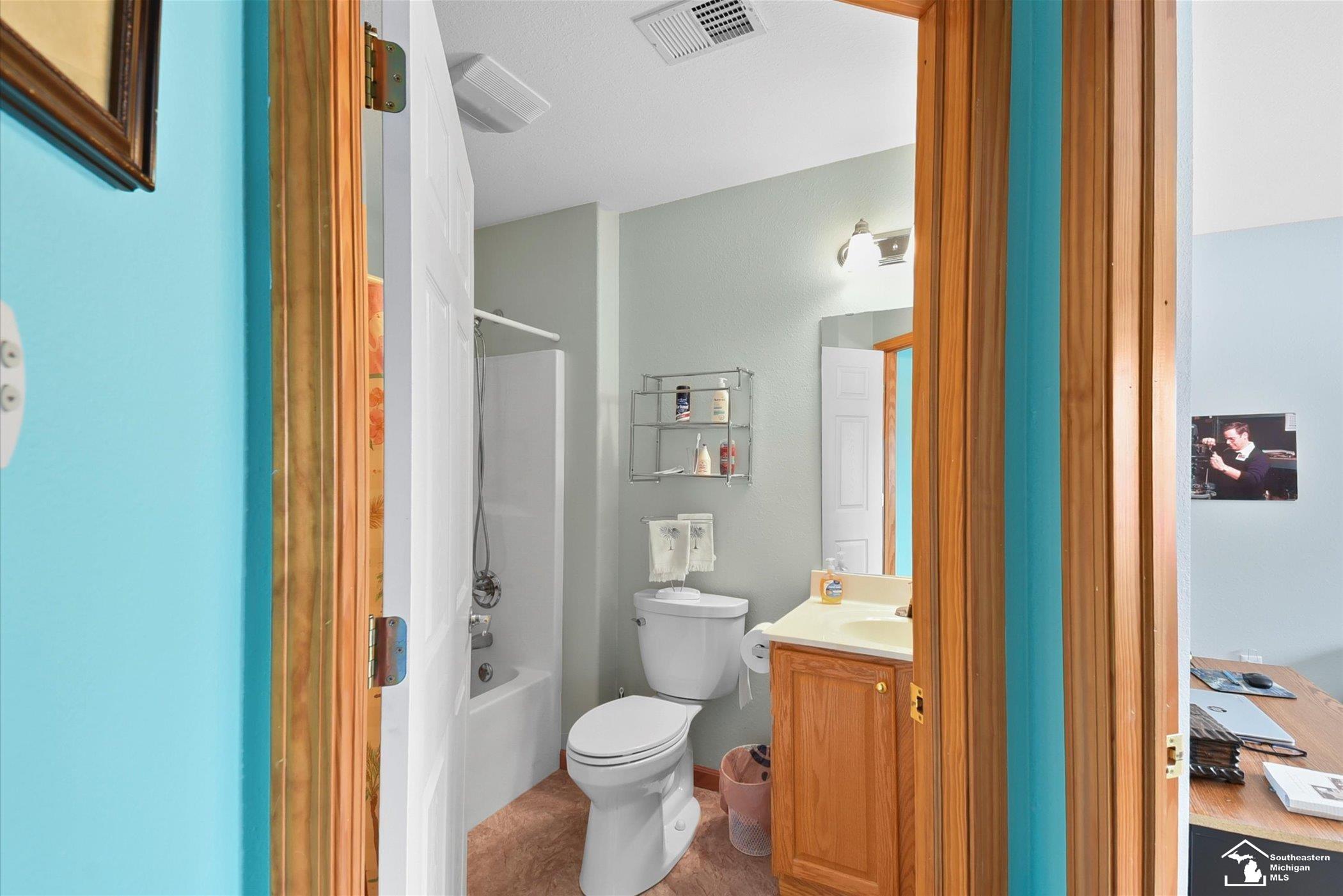 2416 Sutton Drive Temperance, MI 48182 - Photo 22 of 28