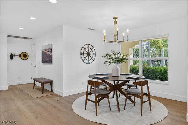 $1,089,000 | 1103 Captains Walk Street, Sanibel, FL 33957