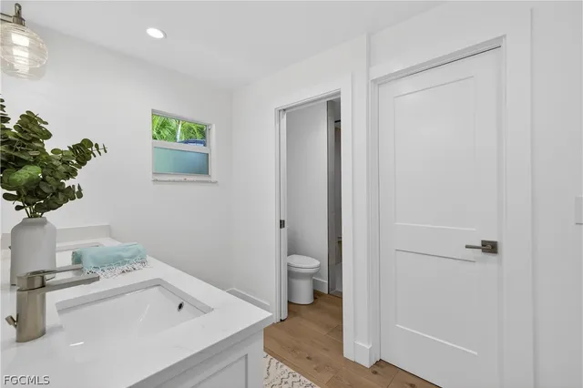 $1,089,000 | 1103 Captains Walk Street, Sanibel, FL 33957