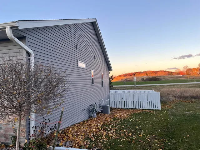 $369,900 | 430 Emerald Court, Kewaskum, WI 53040