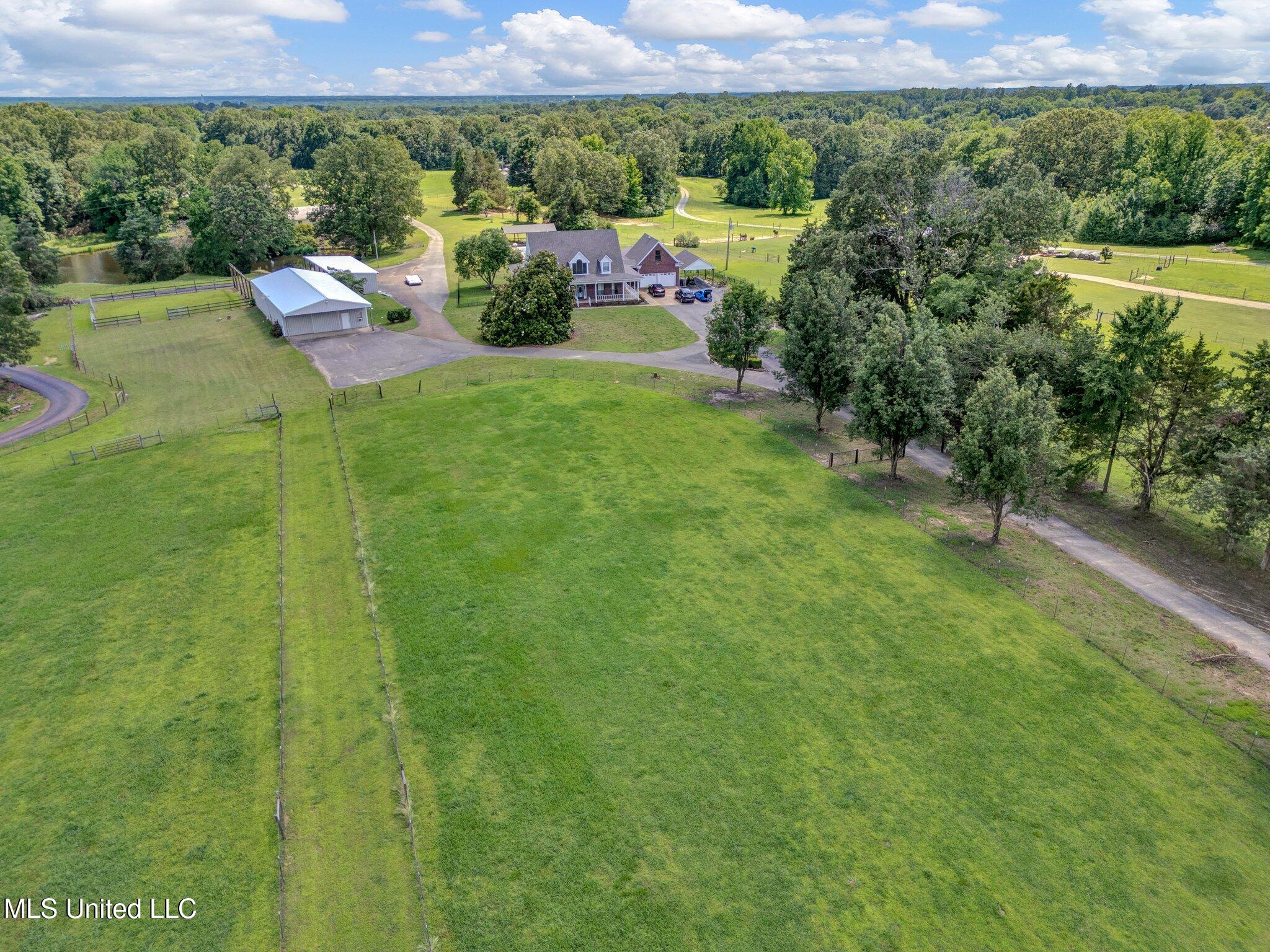 3260 Peyton Road Coldwater, MS 38618 - Photo 14 of 84 2-web-or-mls-DJI_0432