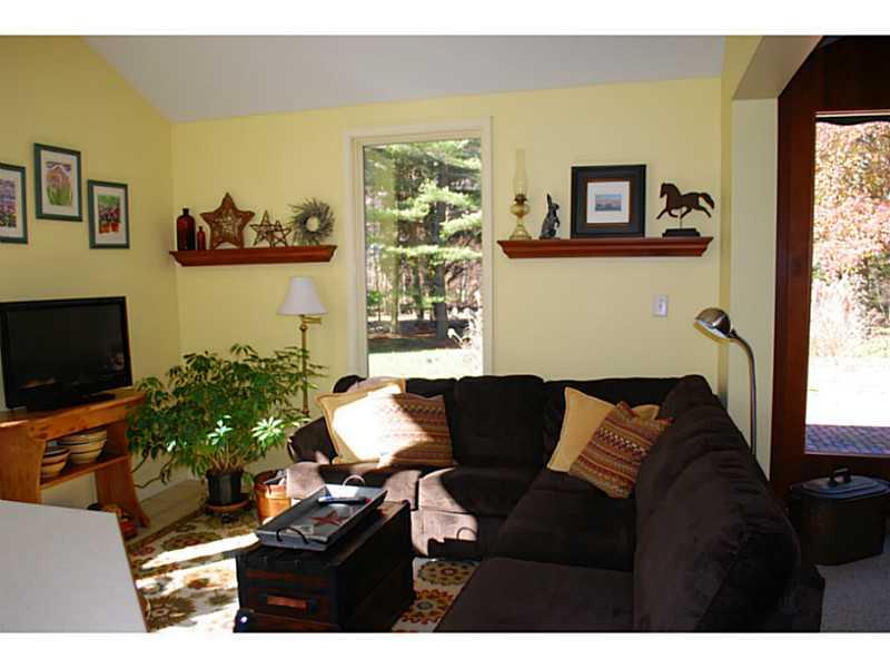 4 McDowell Road Ligonier, PA 15658 - Photo 14 of 25 Den/Family/Great Room.