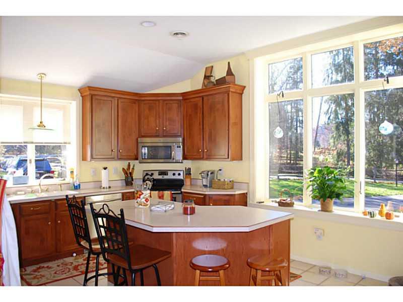 4 McDowell Road Ligonier, PA 15658 - Photo 10 of 25 Kitchen.