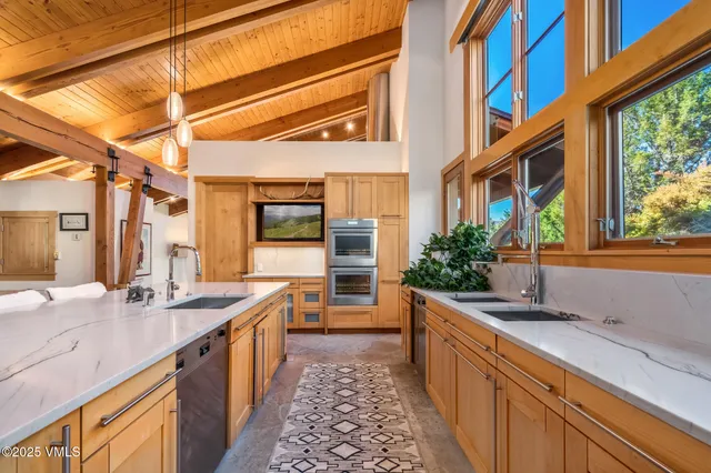 $9,000,000 | 664 Beard Creek Trail, Edwards, CO 81632